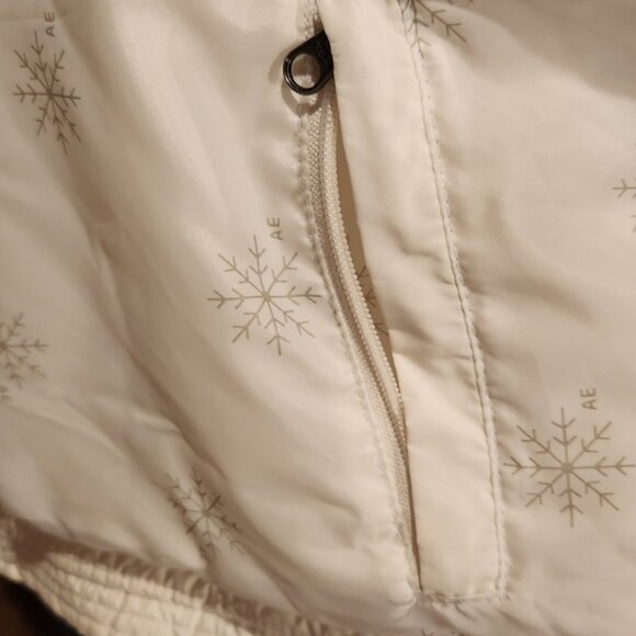AMERICAN EAGLE womans white puffer jacket with tan fleece collar Large - Picture 9 of 10